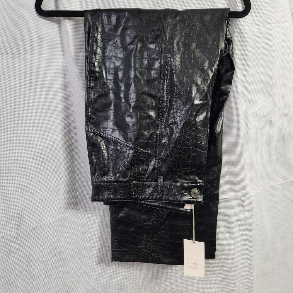 A New Day Women's Relaxed High Rise Ankle Faux-Croc Leather Pants 14 NWT - Picture 10 of 11